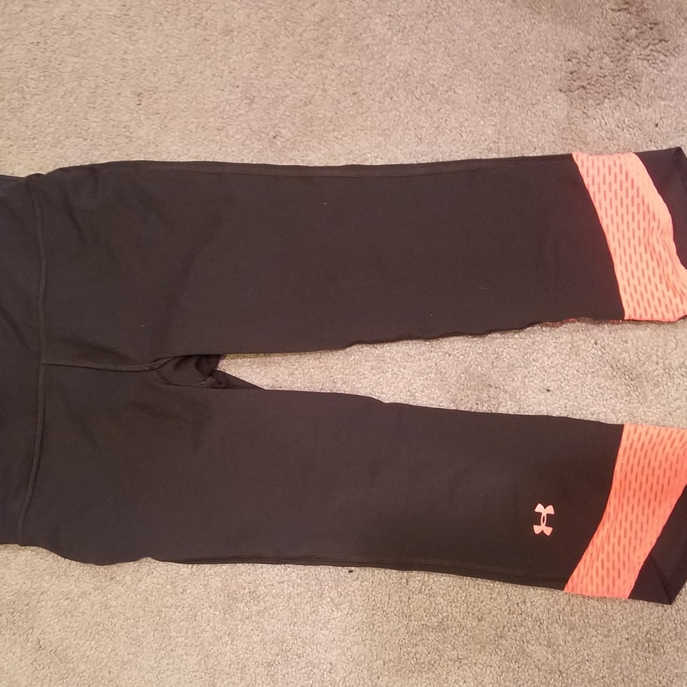 Under armour cropped leggings